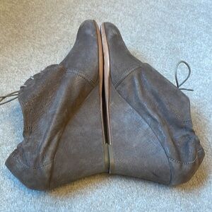 AGL Italian leather tan suede laced bootie